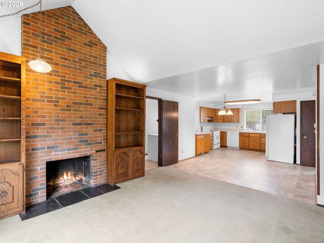 17920 Nw TILLAMOOK Dr, Portland, OR 97229