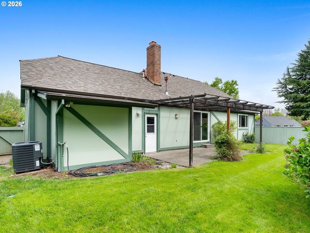 17920 Nw TILLAMOOK Dr, Portland, OR 97229