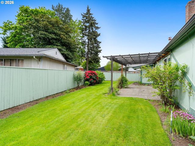 17920 Nw TILLAMOOK Dr, Portland, OR 97229
