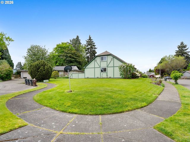 17920 Nw TILLAMOOK Dr, Portland, OR 97229
