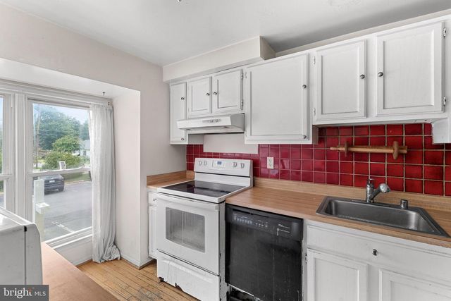 6205 COOL VALLEY CT, Alexandria, VA 22310