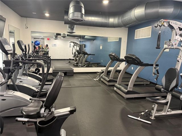 401 Golden Isles Dr 202, Hallandale Beach, FL 33009