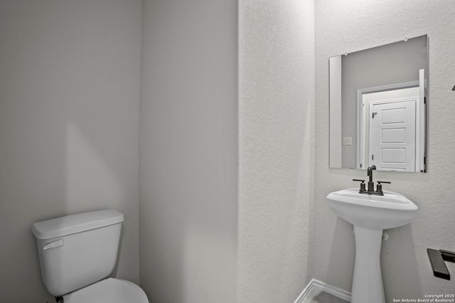 7420 Cremorne, San Antonio, TX 78109