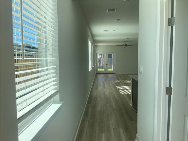 544 Bauer LOOP, Liberty Hill, TX 78642