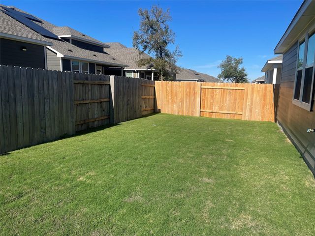 544 Bauer LOOP, Liberty Hill, TX 78642