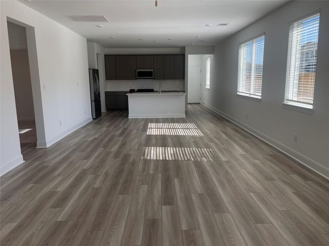 544 Bauer LOOP, Liberty Hill, TX 78642