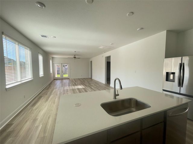 544 Bauer LOOP, Liberty Hill, TX 78642