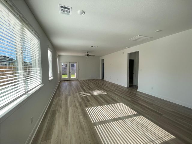 544 Bauer LOOP, Liberty Hill, TX 78642