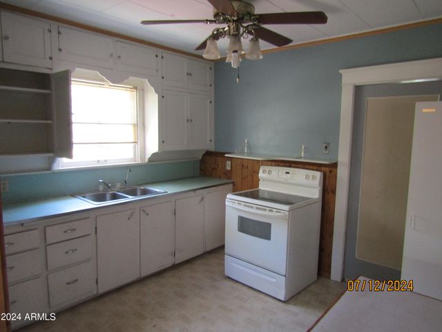 60 WOOD Canyon, Bisbee, AZ 85603