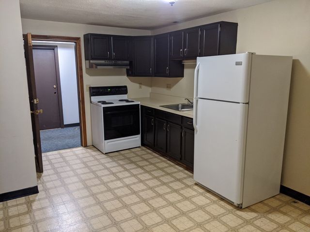 949 Main St C, Woburn, MA 01801