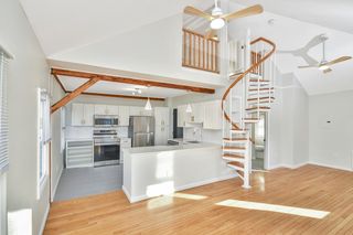 21 Park St 2R, Haverhill, MA 01830