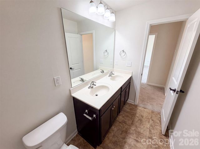 9833 Wardley Drive, Charlotte, NC 28215