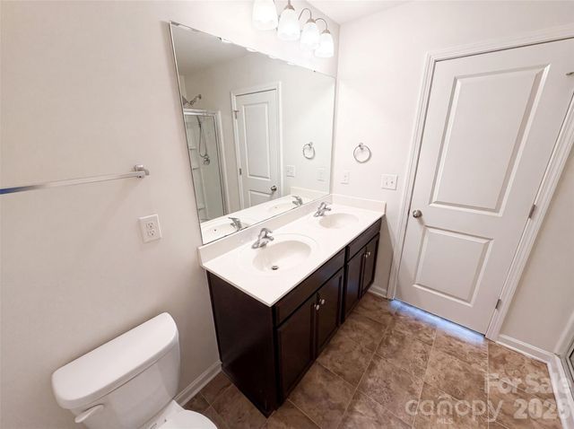 9833 Wardley Drive, Charlotte, NC 28215