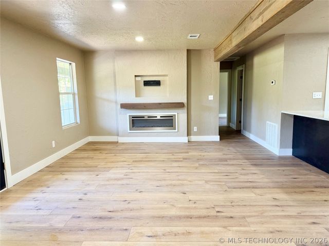 7199 Twin Oak, Kingston, OK 73439