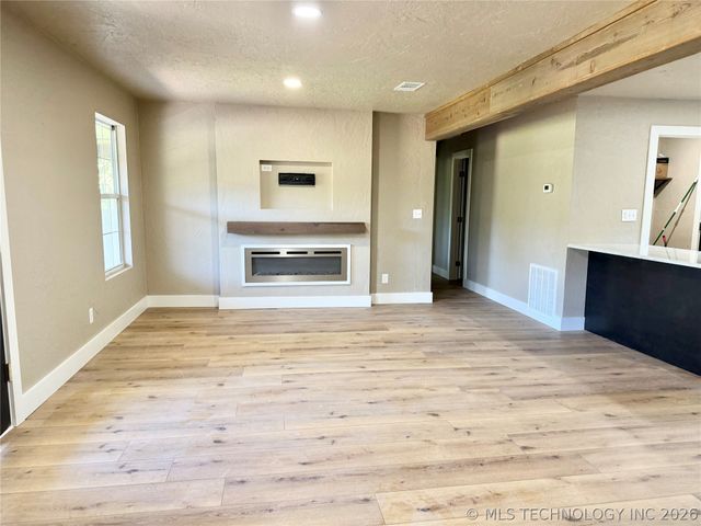 7199 Twin Oak, Kingston, OK 73439