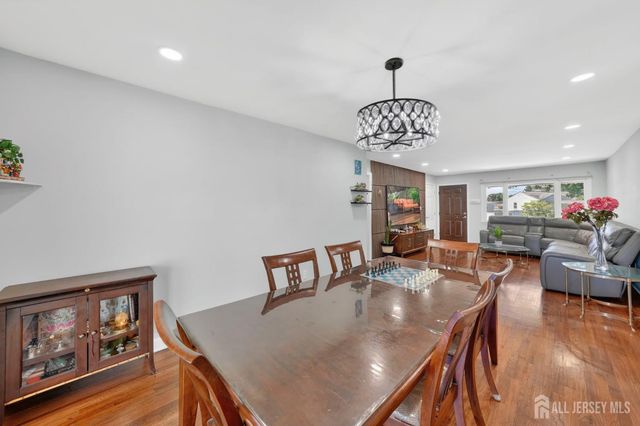 59 Eden Avenue, Edison, NJ 08817
