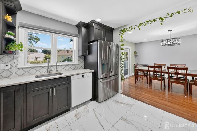 59 Eden Avenue, Edison, NJ 08817