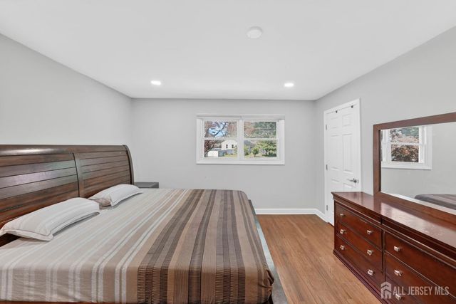 59 Eden Avenue, Edison, NJ 08817
