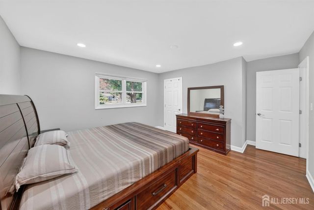 59 Eden Avenue, Edison, NJ 08817