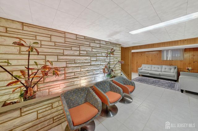 59 Eden Avenue, Edison, NJ 08817