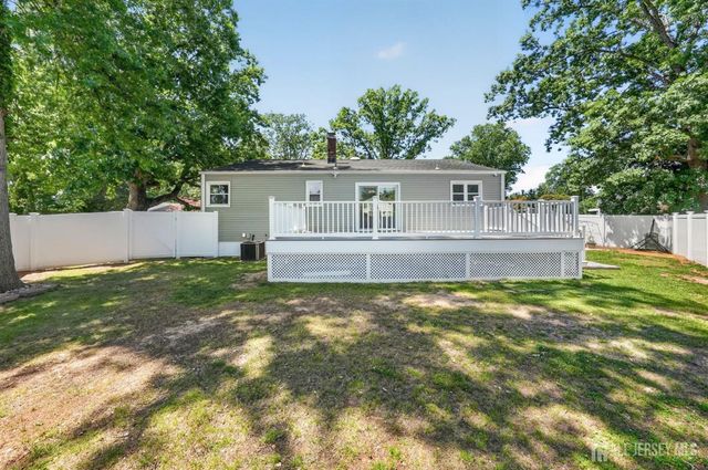 59 Eden Avenue, Edison, NJ 08817