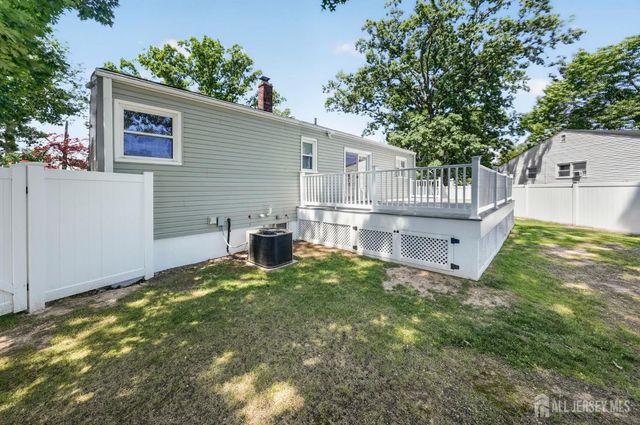 59 Eden Avenue, Edison, NJ 08817