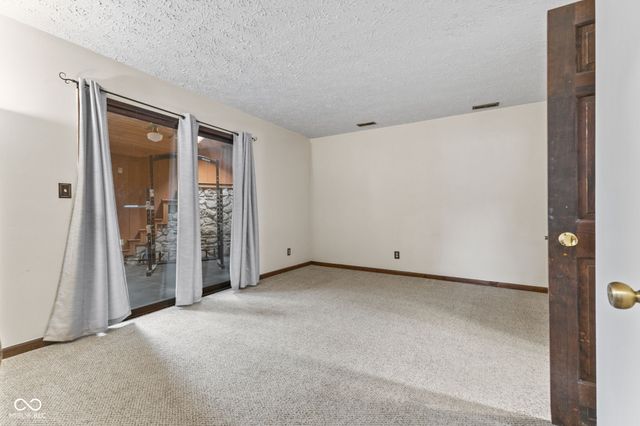 5974 Oak Hill West Drive, Plainfield, IN 46168