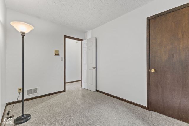 5974 Oak Hill West Drive, Plainfield, IN 46168