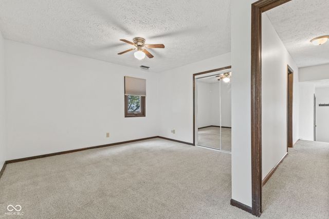 5974 Oak Hill West Drive, Plainfield, IN 46168