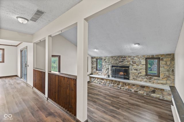 5974 Oak Hill West Drive, Plainfield, IN 46168