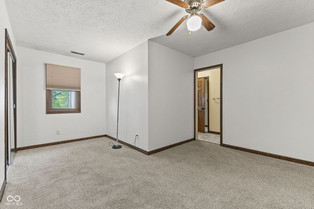 5974 Oak Hill West Drive, Plainfield, IN 46168