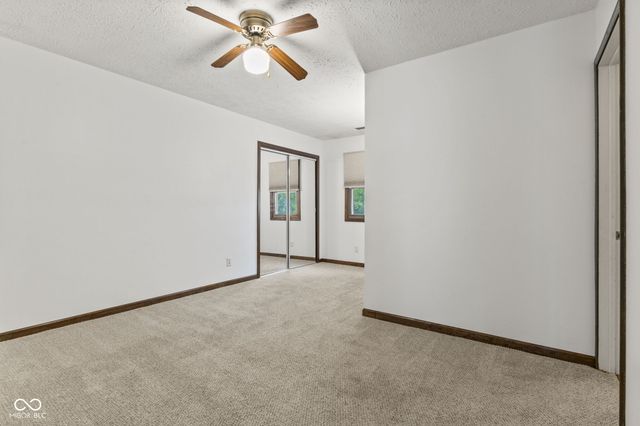 5974 Oak Hill West Drive, Plainfield, IN 46168