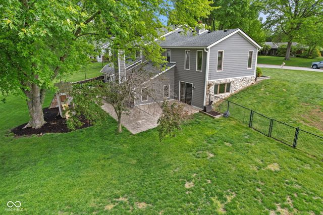 5974 Oak Hill West Drive, Plainfield, IN 46168