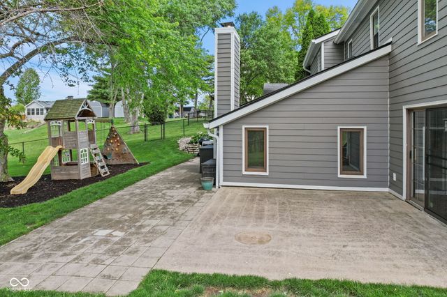5974 Oak Hill West Drive, Plainfield, IN 46168