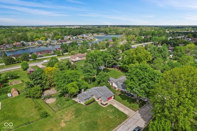 5974 Oak Hill West Drive, Plainfield, IN 46168