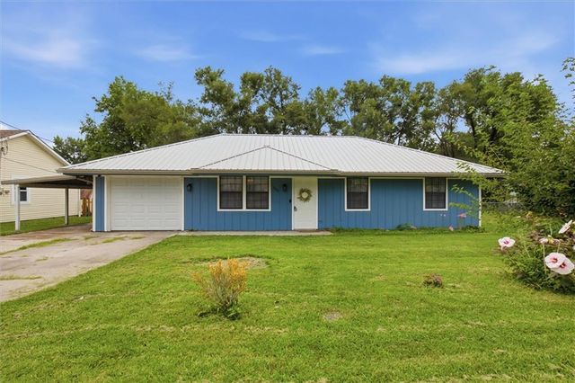 304 E 2nd Street, Lawson, MO 64062