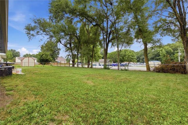 304 E 2nd Street, Lawson, MO 64062