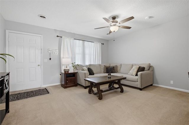 304 E 2nd Street, Lawson, MO 64062