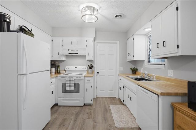 304 E 2nd Street, Lawson, MO 64062