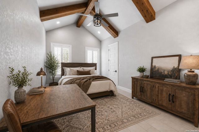 153 Crescent Ridge, Adkins, TX 78101