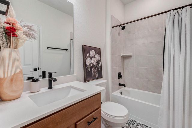 2900 Grand Anse Drive, Katy, TX 77493