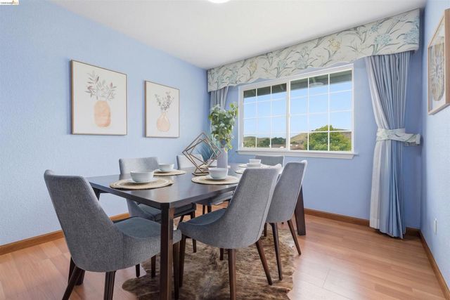 587 Birkdale Dr, Vallejo, CA 94591