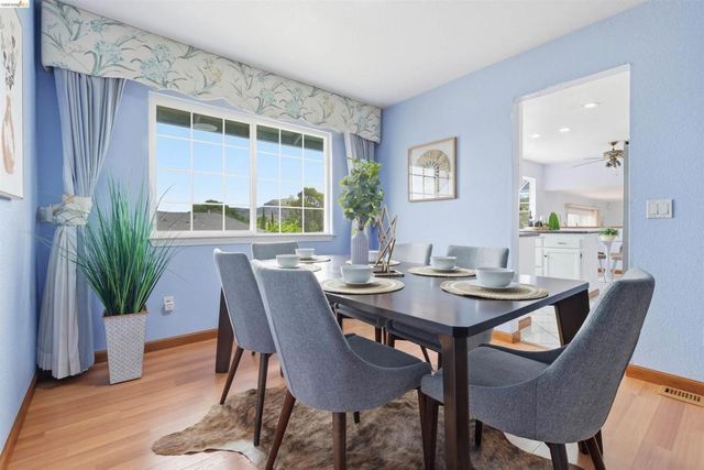 587 Birkdale Dr, Vallejo, CA 94591