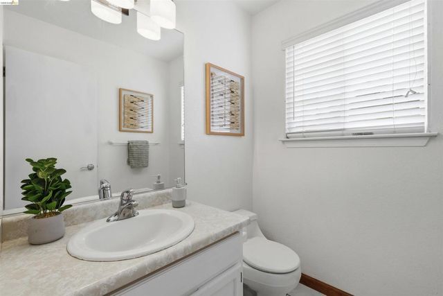 587 Birkdale Dr, Vallejo, CA 94591