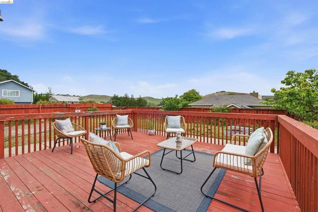 587 Birkdale Dr, Vallejo, CA 94591