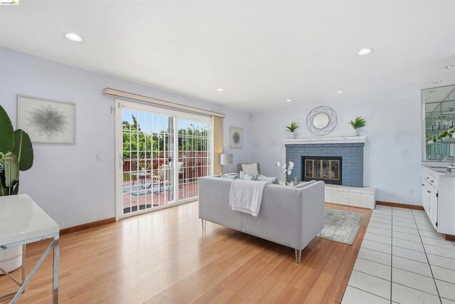 587 Birkdale Dr, Vallejo, CA 94591