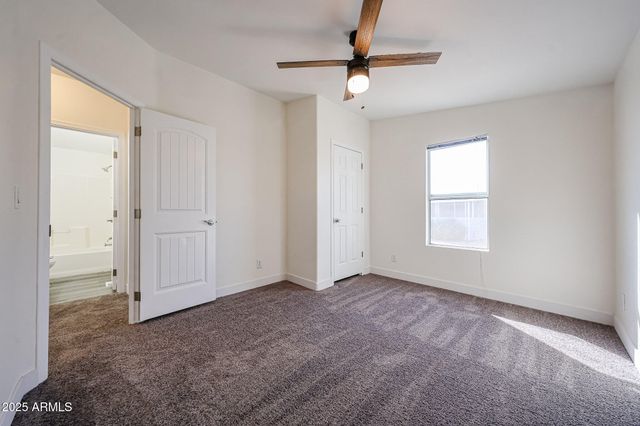 6960 W Peoria Avenue 15, Peoria, AZ 85345