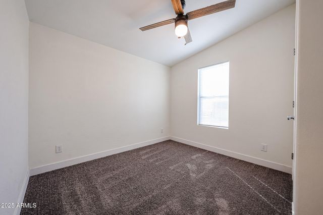 6960 W Peoria Avenue 15, Peoria, AZ 85345