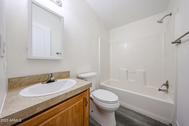 6960 W Peoria Avenue 15, Peoria, AZ 85345