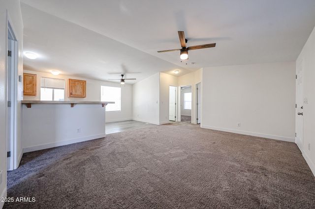 6960 W Peoria Avenue 15, Peoria, AZ 85345